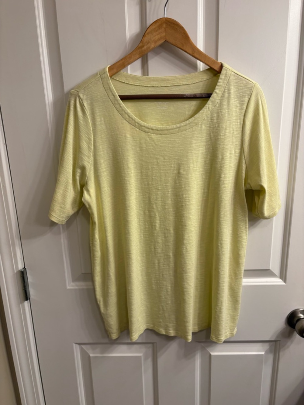 J. Jill Pale Yellow Scoop Neck Short Sleeve Top L